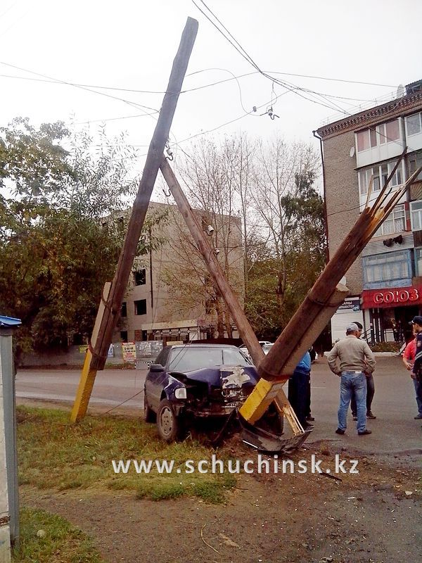 В Щучинске произошло ДТП с участием трех автомобилей