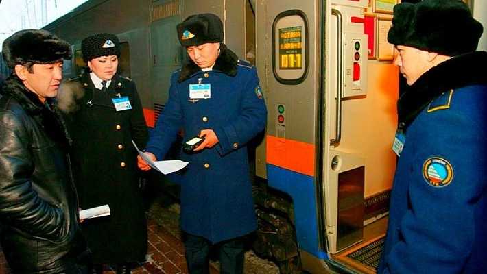 В Щучинске проводник высадил пассажира с электронным билетом
