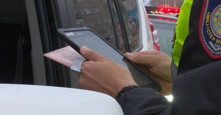 «Безопасная дорога»: акмолинскими полицейскими за первый день ОПМ выявлено 677 нарушений правил дорожного движения