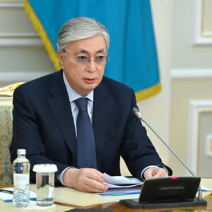 Президент Касым-Жомарт Токаев подписал указы о введении чрезвычайного положения в Мангистауской области и городе Алматы